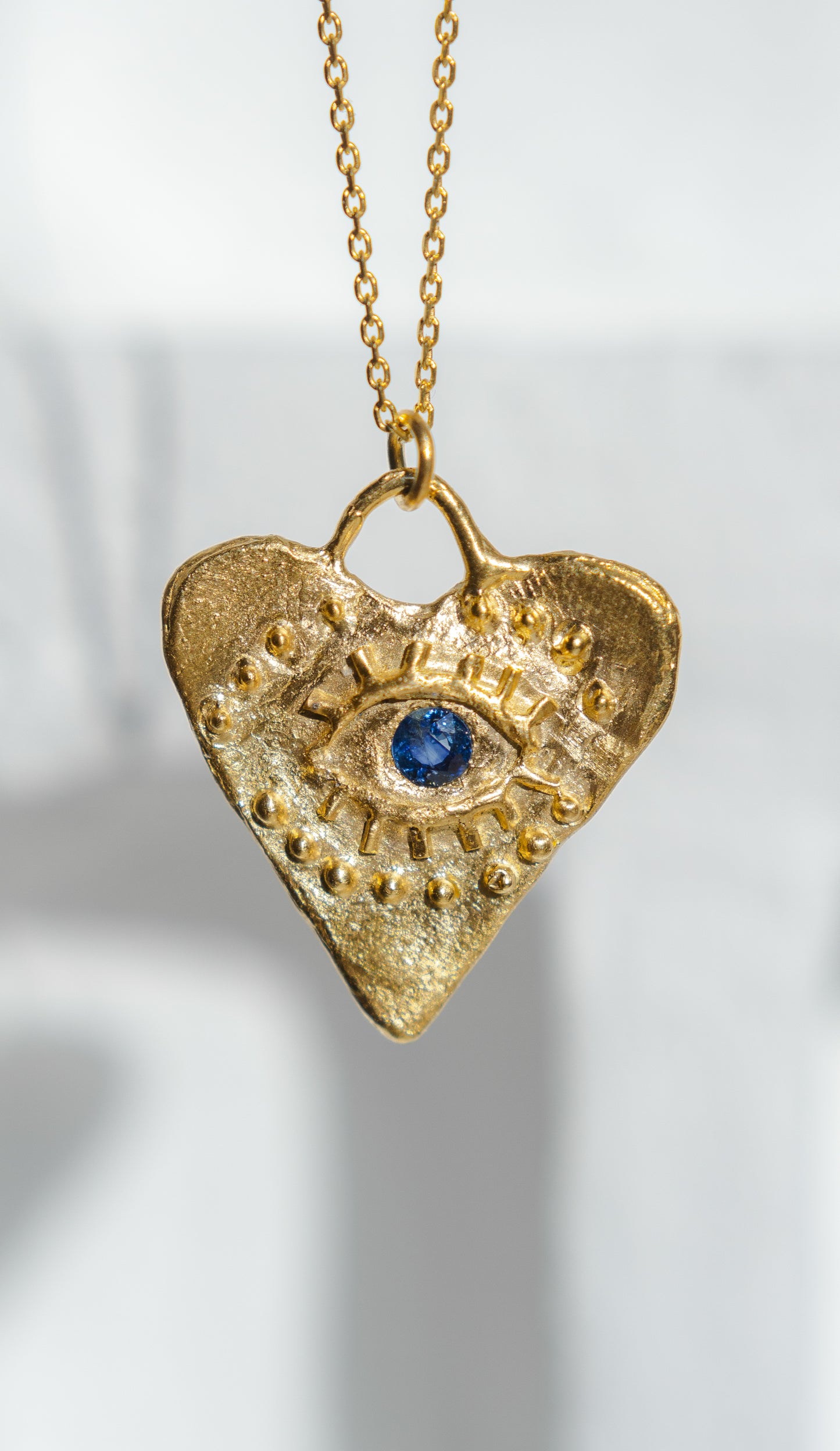 Eros ezüst nyaklánc kék zafír